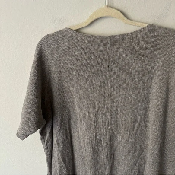 Meo Meli Made in Italy Linen Blend Slit Top in Grey - Picture 11 of 12